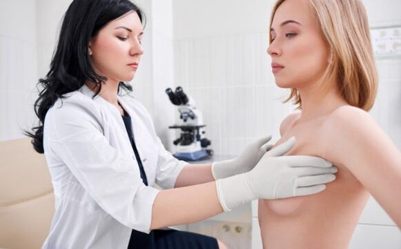 vyšetrenie lekárom pred operáciou zväčšenia prsníkov